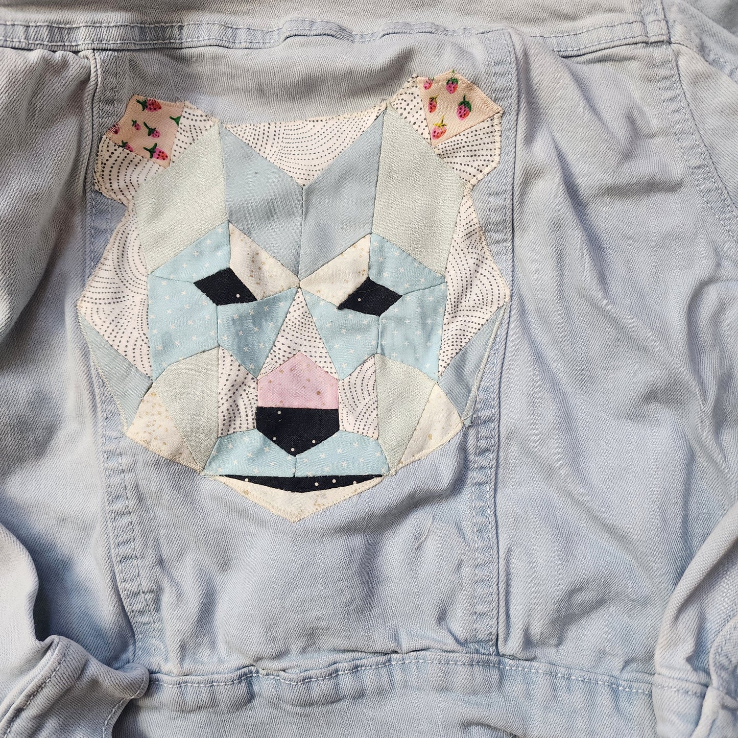 YOUTH Large Bear Jean Jacket